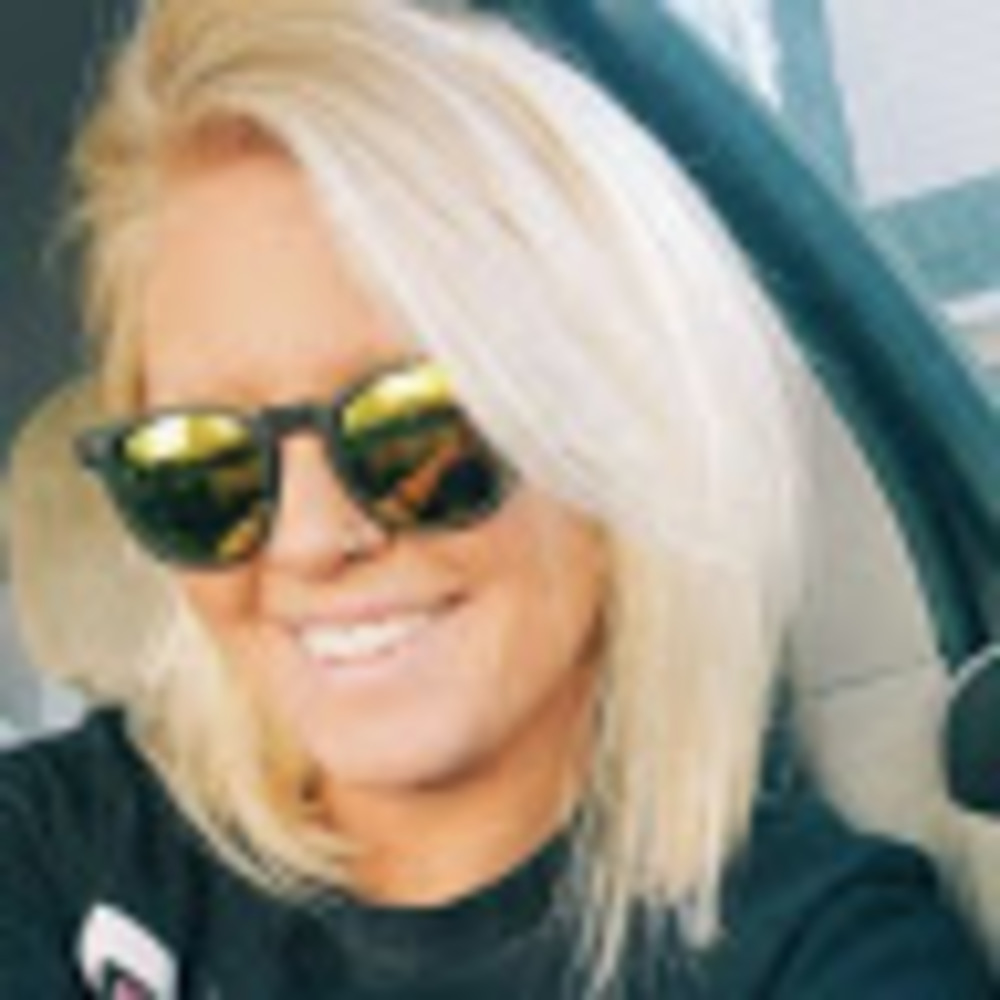 Meet your Posher, Kendra